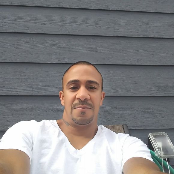 Meet your Posher, Ray - Picture 1 of 1